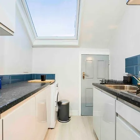 Modern & Stylish Flat In Moseley Apartment Birmingham