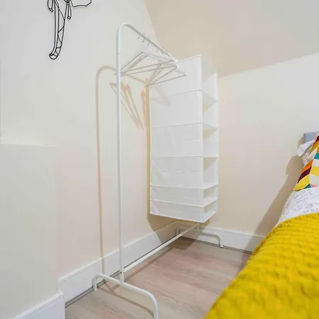 Apartment Modern & Stylish Flat In Moseley Birmingham